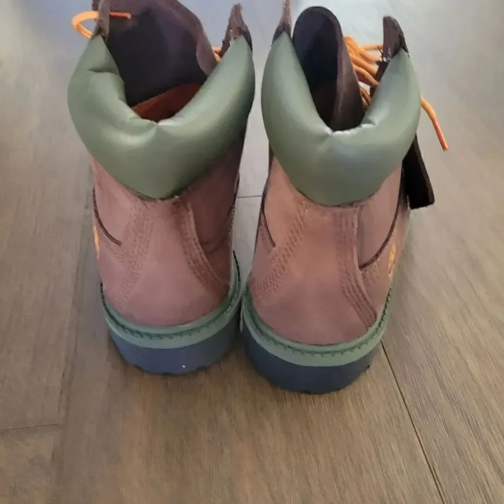 Timberland Premium Nubuck 6-Inch Waterproof Boots New Boys aize 2